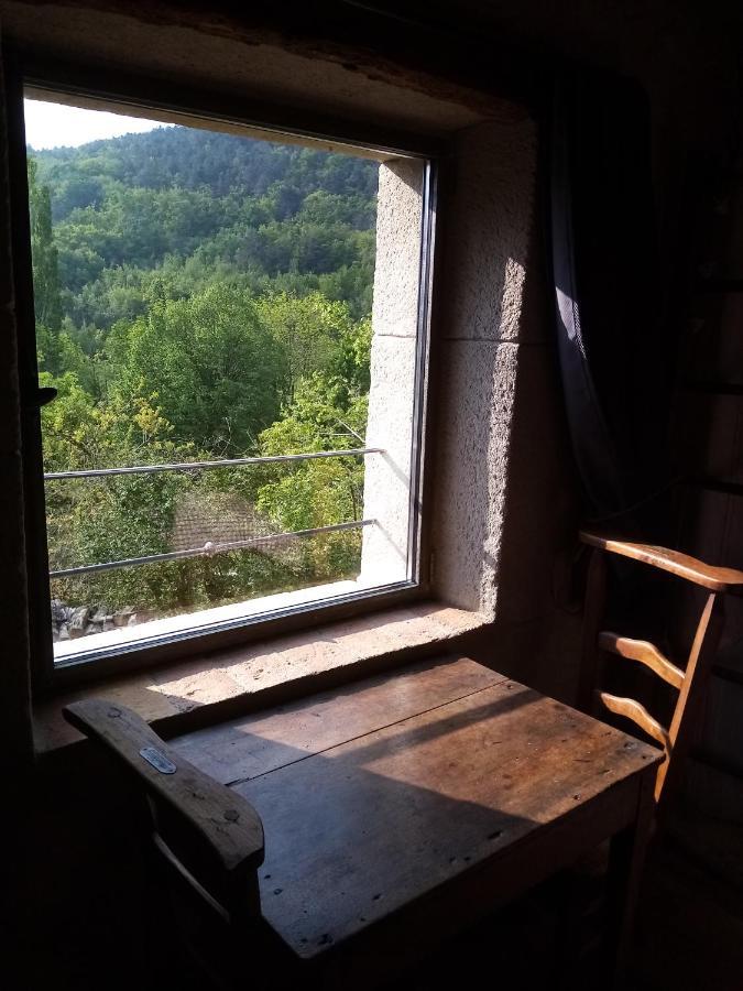 Maison D'Hotes Ainsi Soie T-Il Combovin Bagian luar foto
